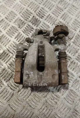 Opel Zafira A Rear brake caliper 