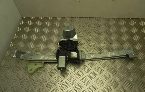 Renault Zoe Front door window regulator with motor 807204060R T7051