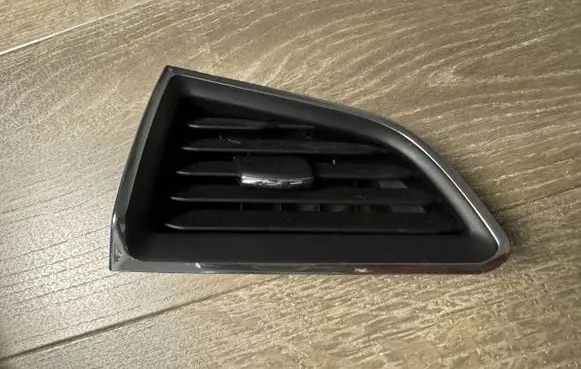 Dashboard air vent grill cover trim