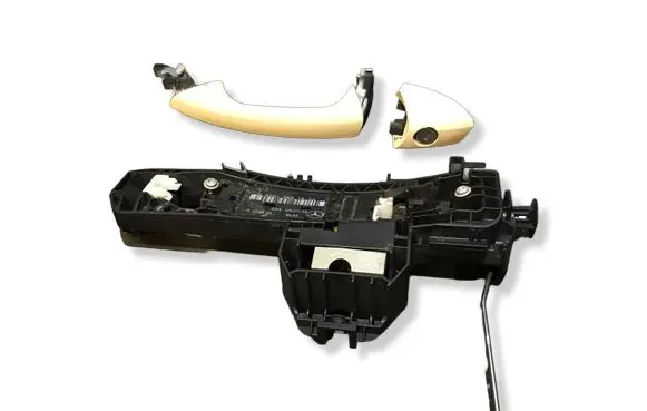 Mercedes-Benz E W212 Front door exterior handle A2047601534 A358401