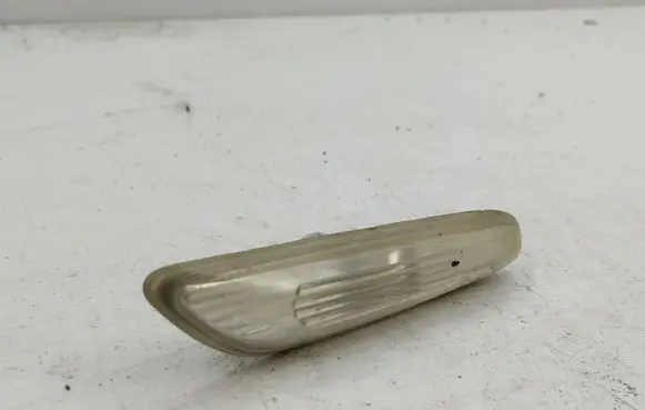 BMW 5 E60 E61 Front fender indicator light