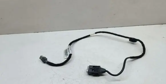 Peugeot 308 USB socket connector 9806048180