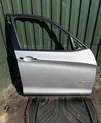 BMW X3 F25 Front door
