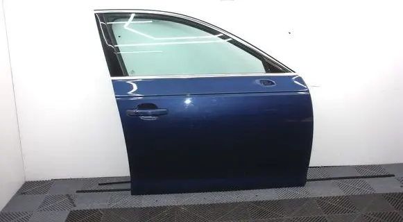 Audi A4 S4 B9 8W Front door 