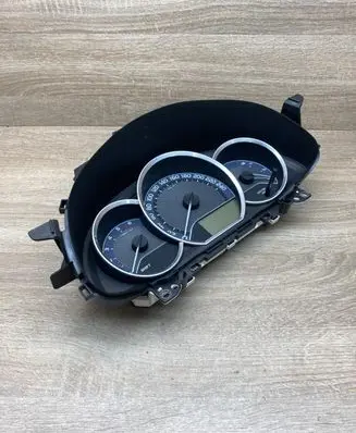 Toyota Auris E180 Speedometer (instrument cluster) 838000ZU80 MB1575508304