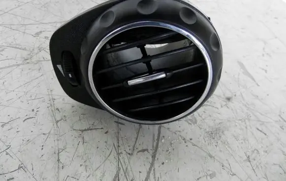 Alfa Romeo 147 Dash center air vent grill 