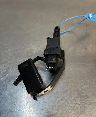 Renault Austral Trunk lid opening control unit 