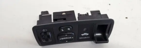 Toyota Corolla E120 E130 Wing mirror switch 777665