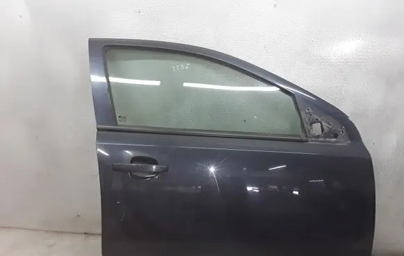 Opel Astra H Front door 