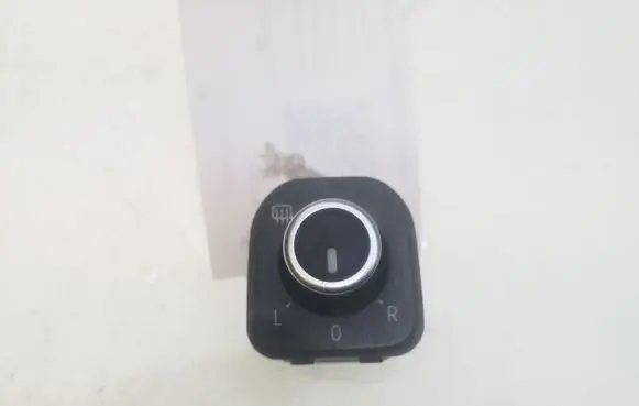 Volkswagen Golf VI Wing mirror switch 5K2959565