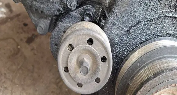 Toyota Avensis T250 Generator/alternator belt tensioner