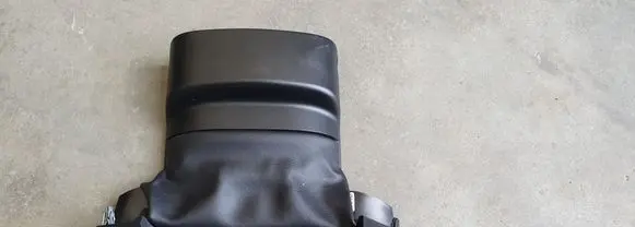 Steering wheel column trim