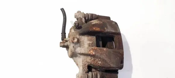 Honda CR-V Front brake caliper
