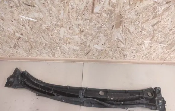 Mazda 6 Wiper trim