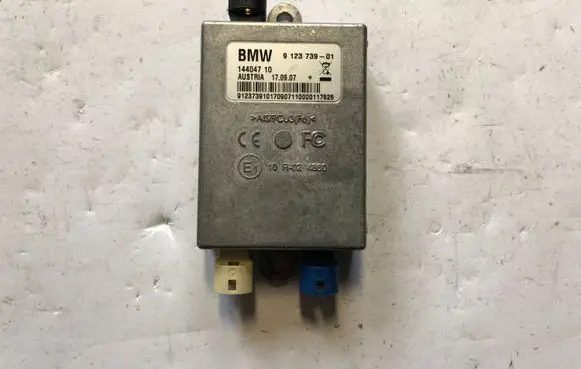 BMW 3 E90 E91 Antenna control unit 9123739 912373901 14404710