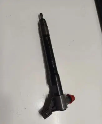 Mazda CX-5 Fuel injector SH0113H50