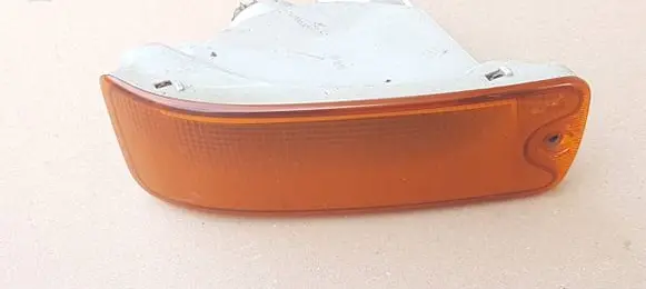 Mitsubishi L400, Space Gear Front bumper turn signal 210-87245