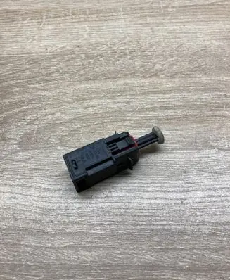 Saab 9-3 Ver1 Brake pedal sensor switch 09185906 451011