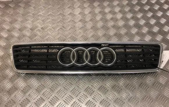 Audi A6 S6 C5 4B Front bumper upper radiator grill 4B0853651A
