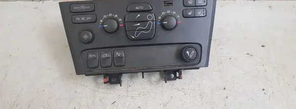 Volvo V70 Climate control unit 8691876