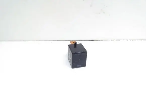Opel Frontera B Other relay ACB82201M14 8971807941 CB1APFR12V
