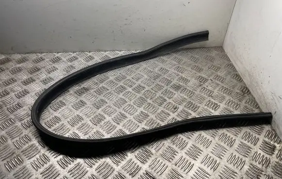 BMW 1 F20 F21 Engine compartment rubber 7239145