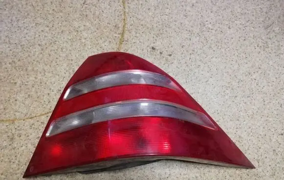 Mercedes-Benz C W203 Rear/tail lights A2208200264 4450 25500