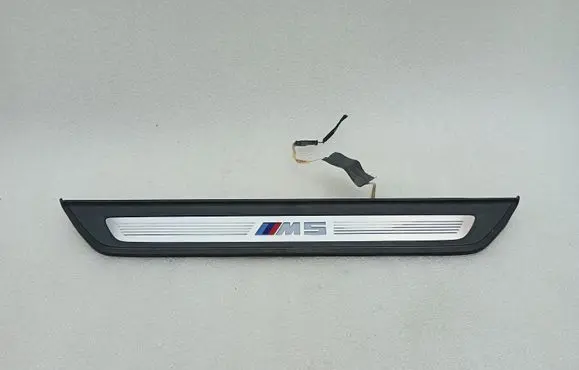 BMW M5 F90 Front sill trim cover 8061069