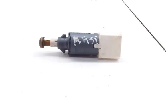 Renault Master III Brake pedal sensor switch 8200168238