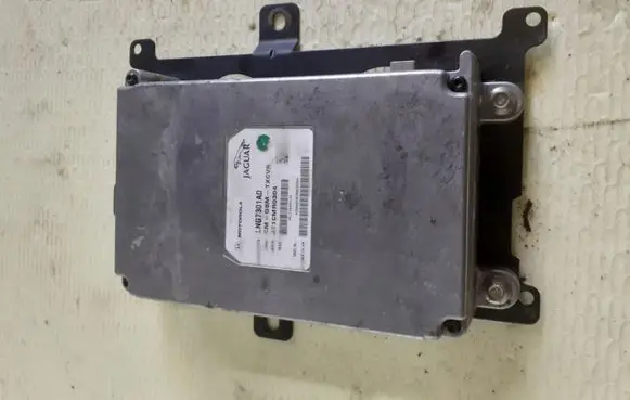 Jaguar XK8 - XKR Phone control unit/module LNG7301AD