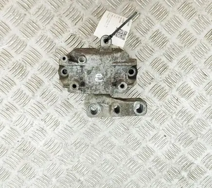 Volkswagen Jetta VI Engine mount bracket 1K0199262CB