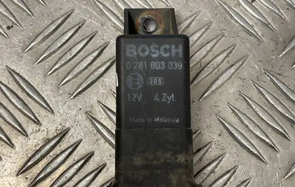 Iveco Daily 35 - 40.10 Glow plug pre-heat relay 0281003039
