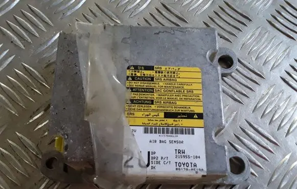 Toyota Avensis T250 Airbag control unit/module 215955104 8917005190