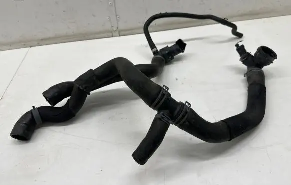 Audi Q2 - Engine coolant pipe/hose