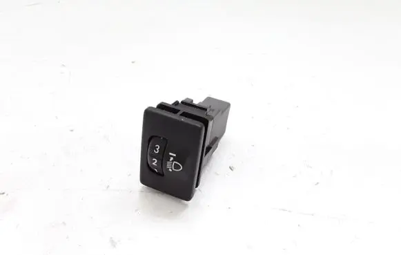 Toyota Avensis T270 Headlight level height control switch 8415202040