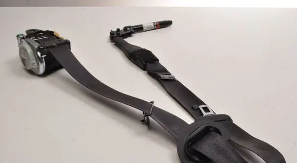Opel Mokka X Front seatbelt 42469763