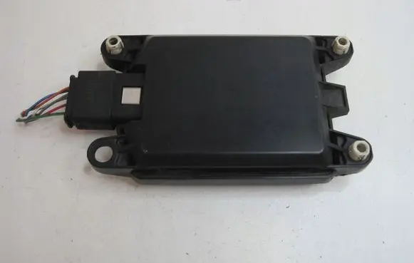 Peugeot 5008 Central body control module 9829009680
