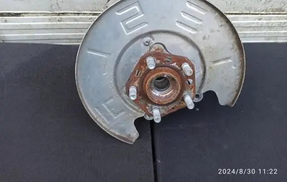 Tesla Model Y Rear wheel hub 118841600F