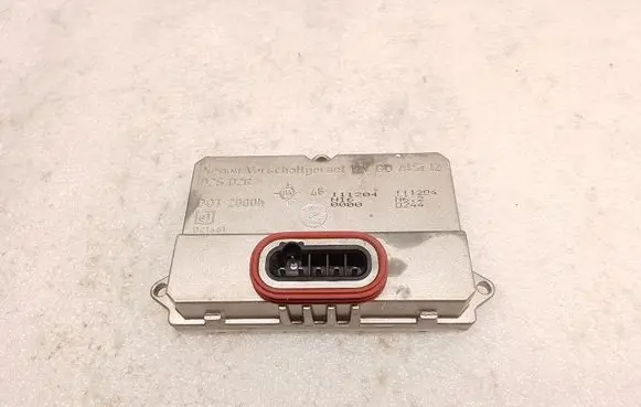 Mercedes-Benz E W211 Headlight ballast module Xenon 5DV00829000