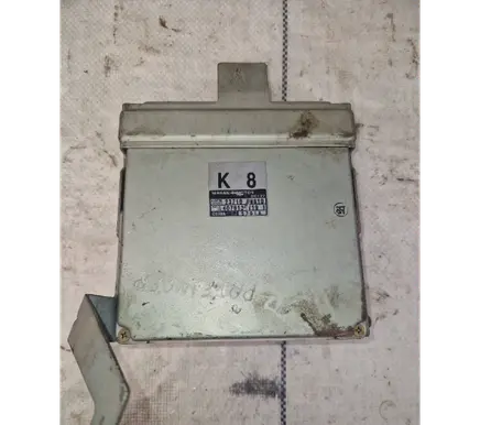 Nissan Pathfinder R50 Engine control unit/module 407913119