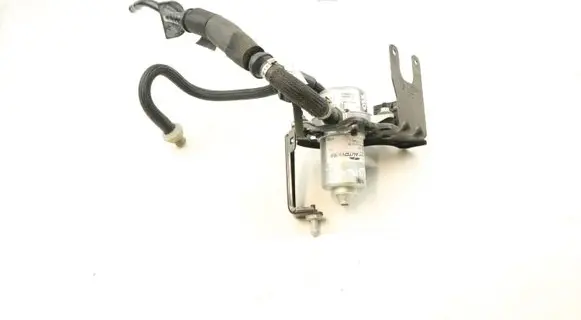 BMW M6 Vacuum pump 6769029 34336769029 00938300
