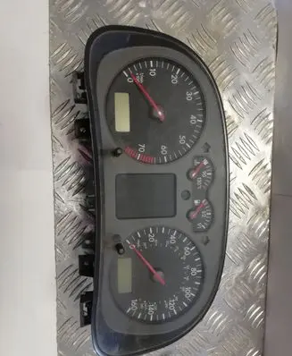 Volkswagen Golf IV Speedometer (instrument cluster) 1J0920901B
