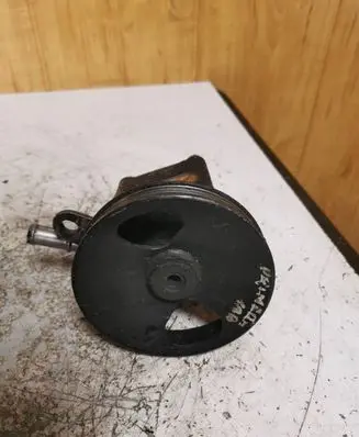 Nissan Primera Power steering pump