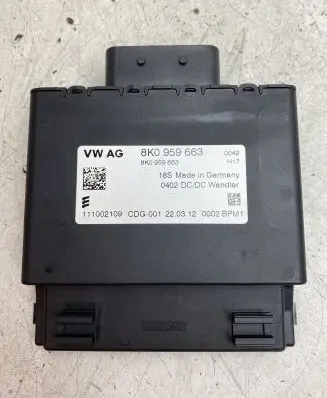 Audi Q3 8U Other control units/modules 8K0959663