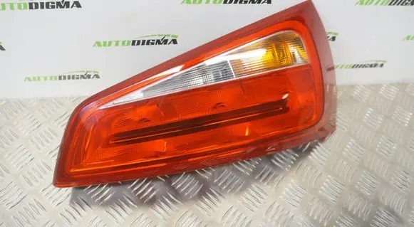Audi A1 Rear/tail lights 8X0945093
