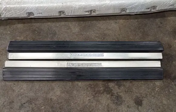 Mercedes-Benz CL C140 Front sill trim cover 1406800935
