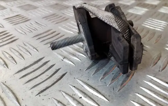 Gearbox mount