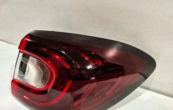 Renault Captur Fender 748411062
