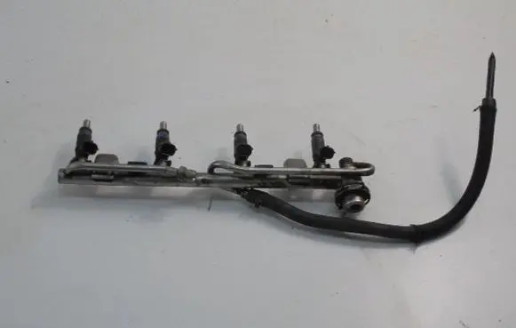 Audi A4 S4 B6 8E 8H Fuel injector 058133681
