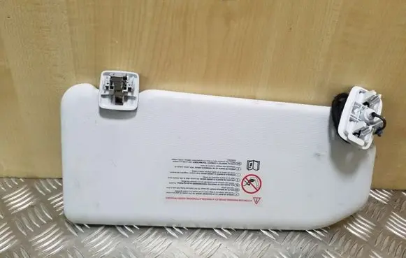 Sun visor